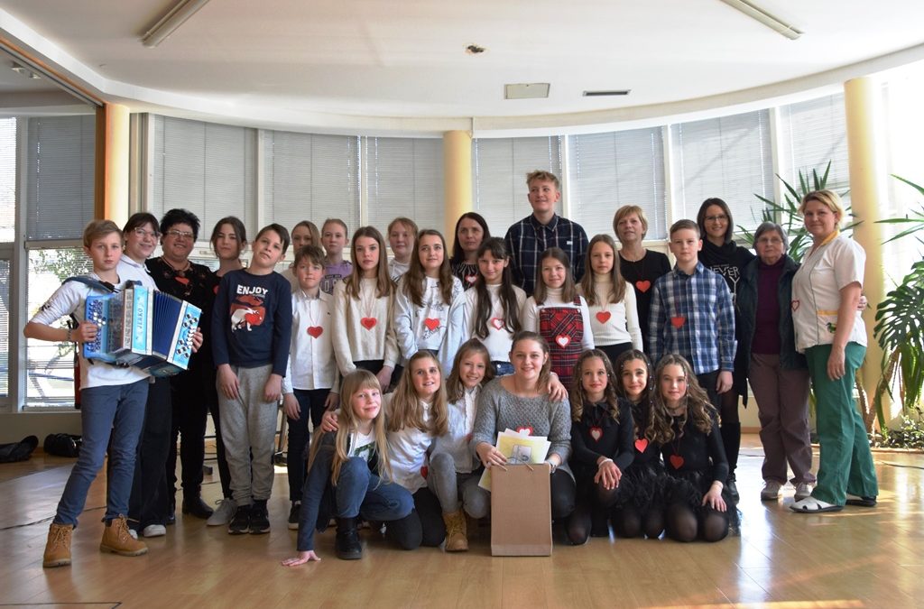 Kulturna prireditev učencev v DSO Črnomelj